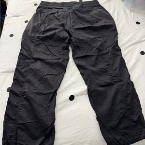 Like New- The North Face - Aphrodite 2.0 Capri Pant - Navy